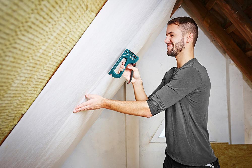 Novus Tapetniški spenjač J-25